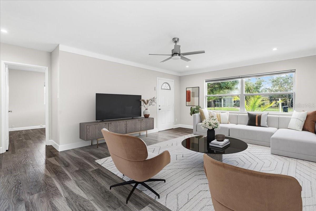 Image 6 of 22 For 819 Southwest Boulevard N