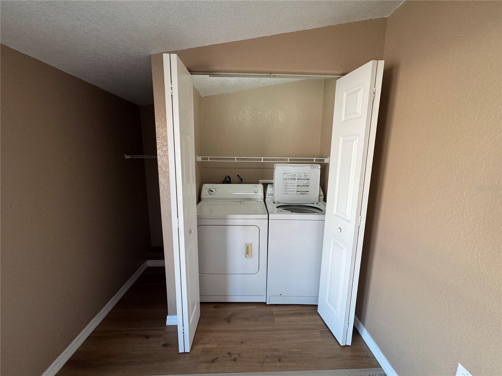 Image 20 of 33 For 7106 Jeanne Avenue