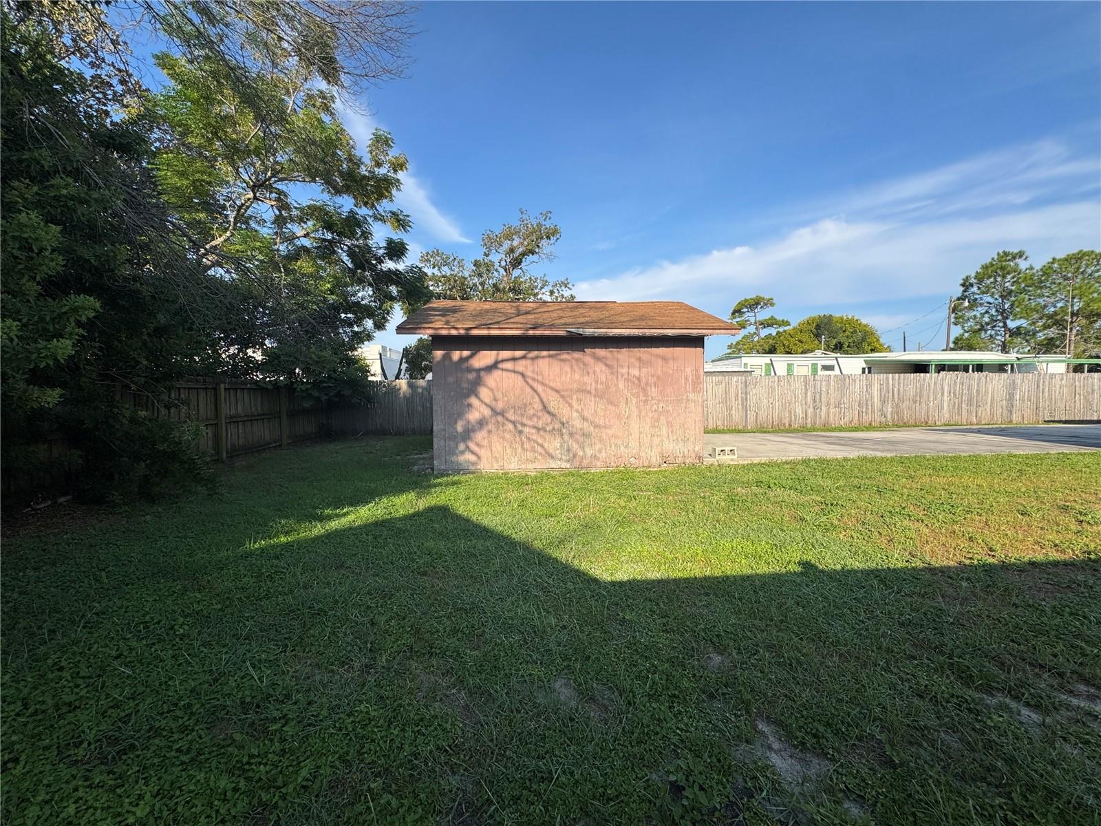 Image 9 of 33 For 7106 Jeanne Avenue
