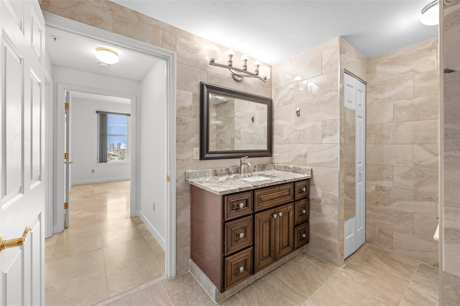 Image 39 of 78 For 345 Bayshore Boulevard 1805