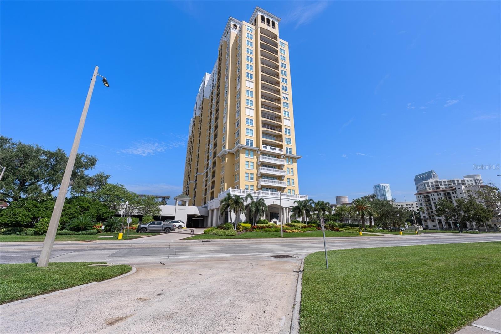 Image 77 of 78 For 345 Bayshore Boulevard 1805