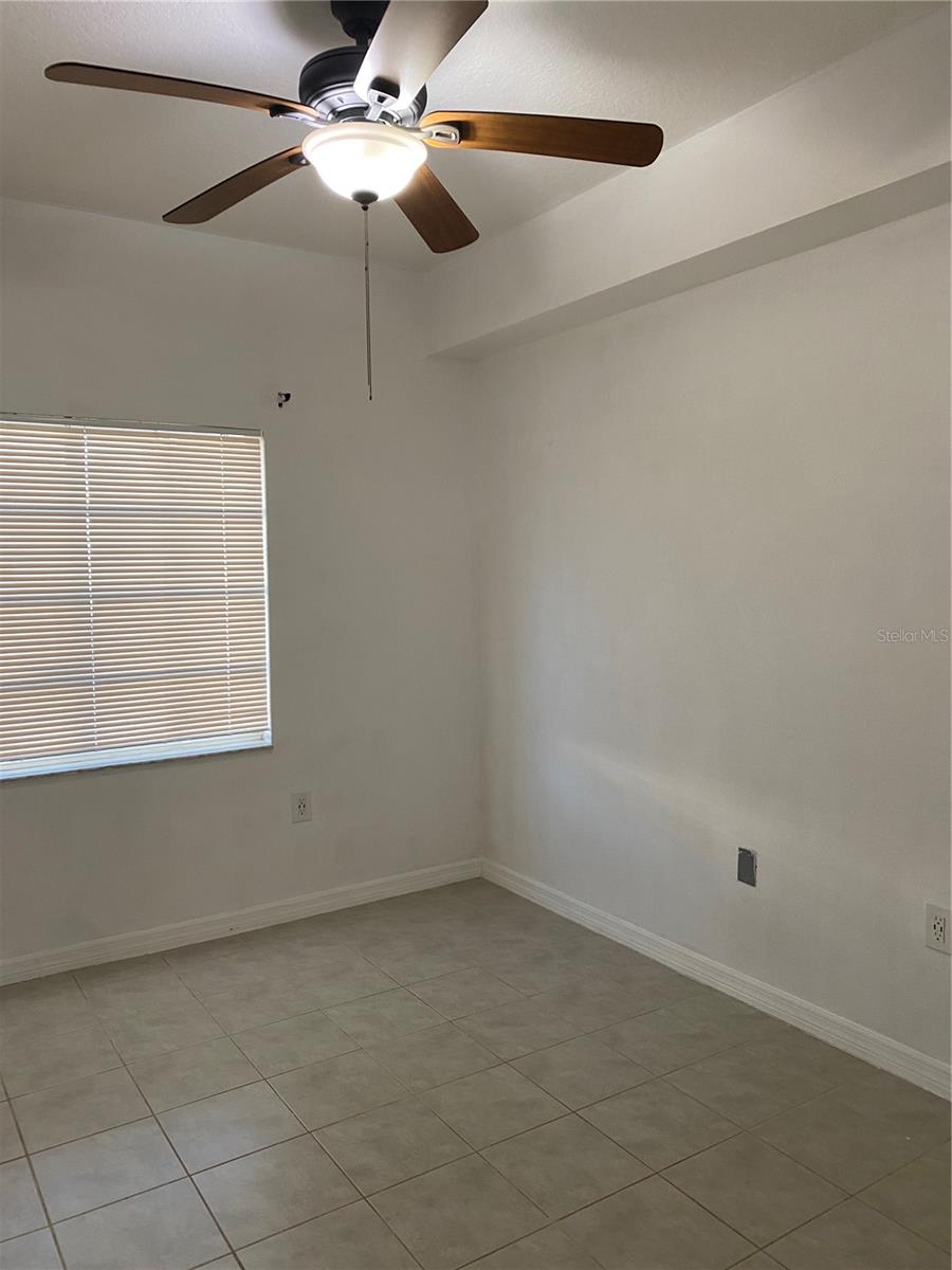 Image 12 of 14 For 6014 Portsdale Place 101