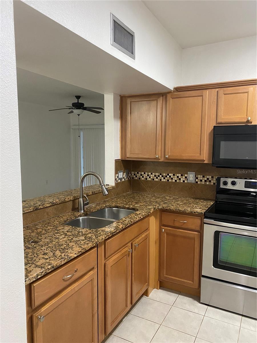 Image 2 of 14 For 6014 Portsdale Place 101