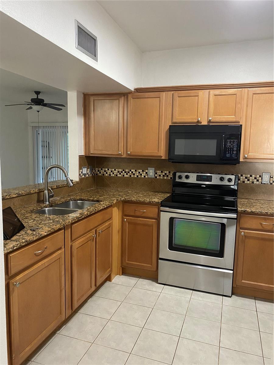 Image 5 of 14 For 6014 Portsdale Place 101