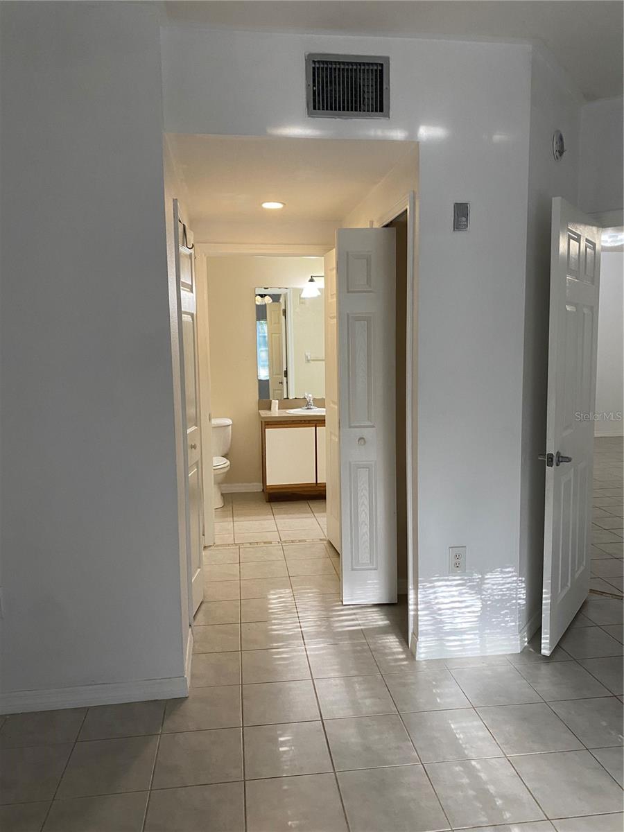 Image 9 of 14 For 6014 Portsdale Place 101