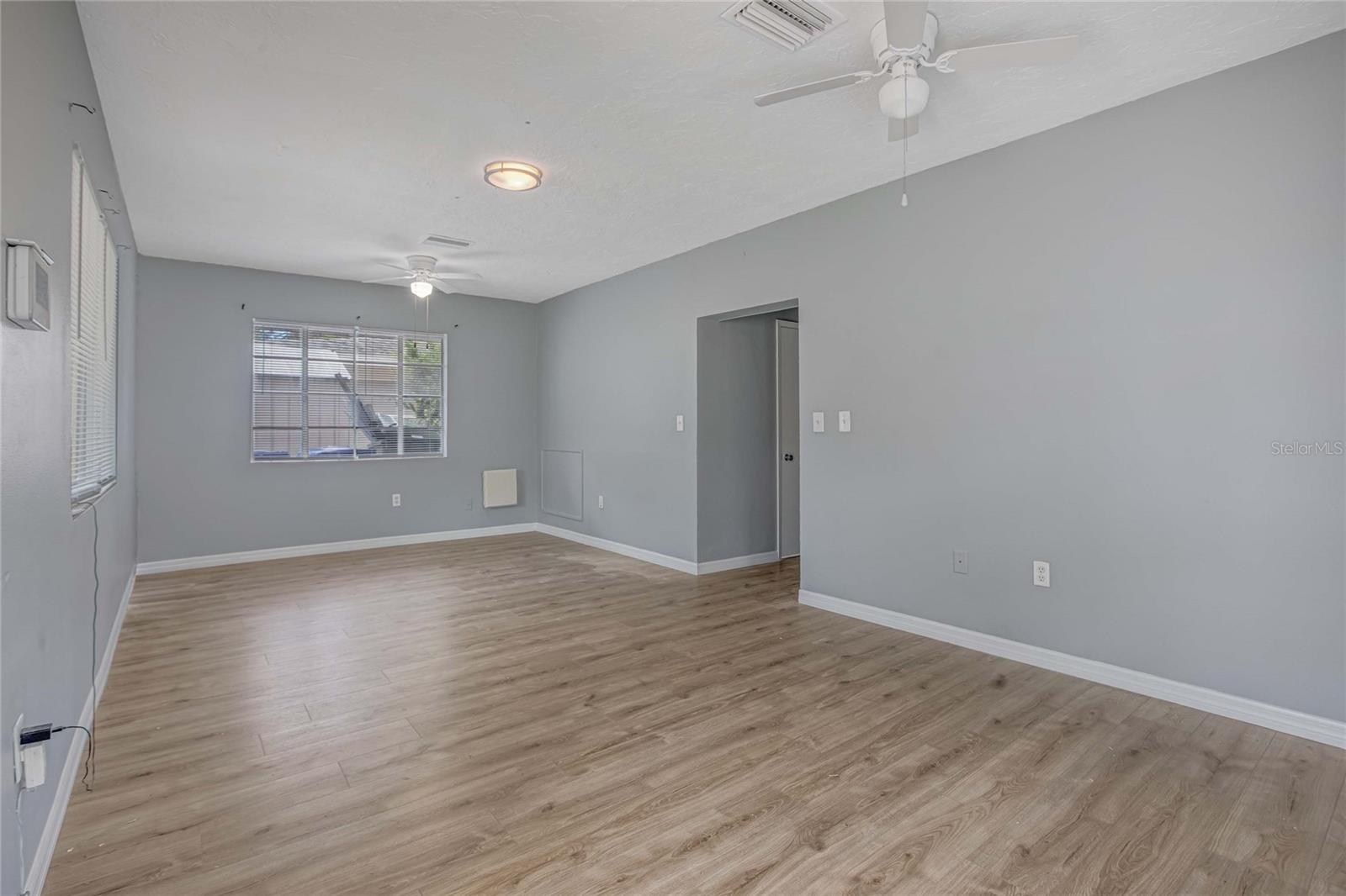 Image 3 of 26 For 1416 19th Avenue W
