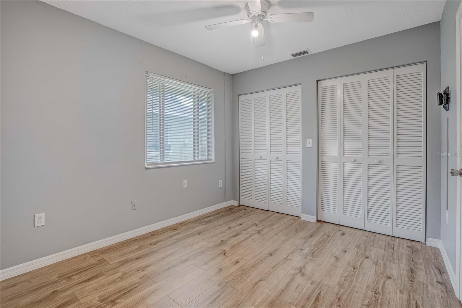 Image 8 of 26 For 1416 19th Avenue W
