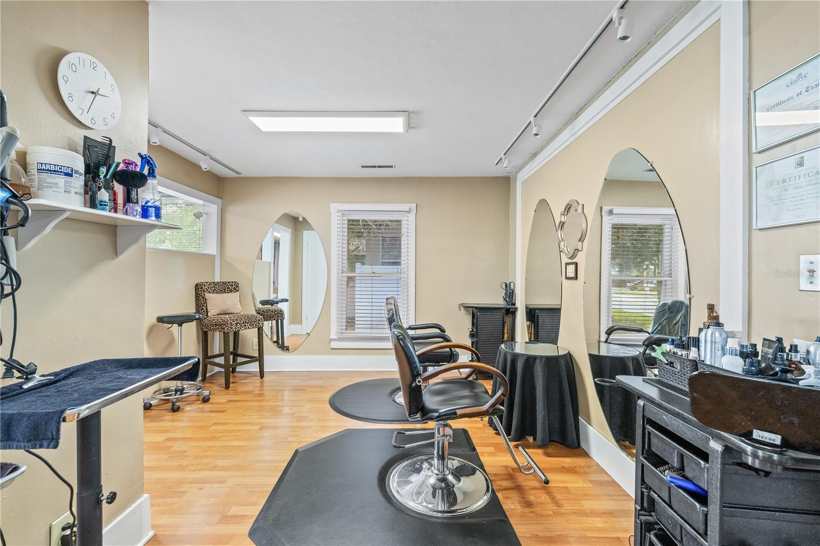 Image 12 of 38 For 805 Turner Street