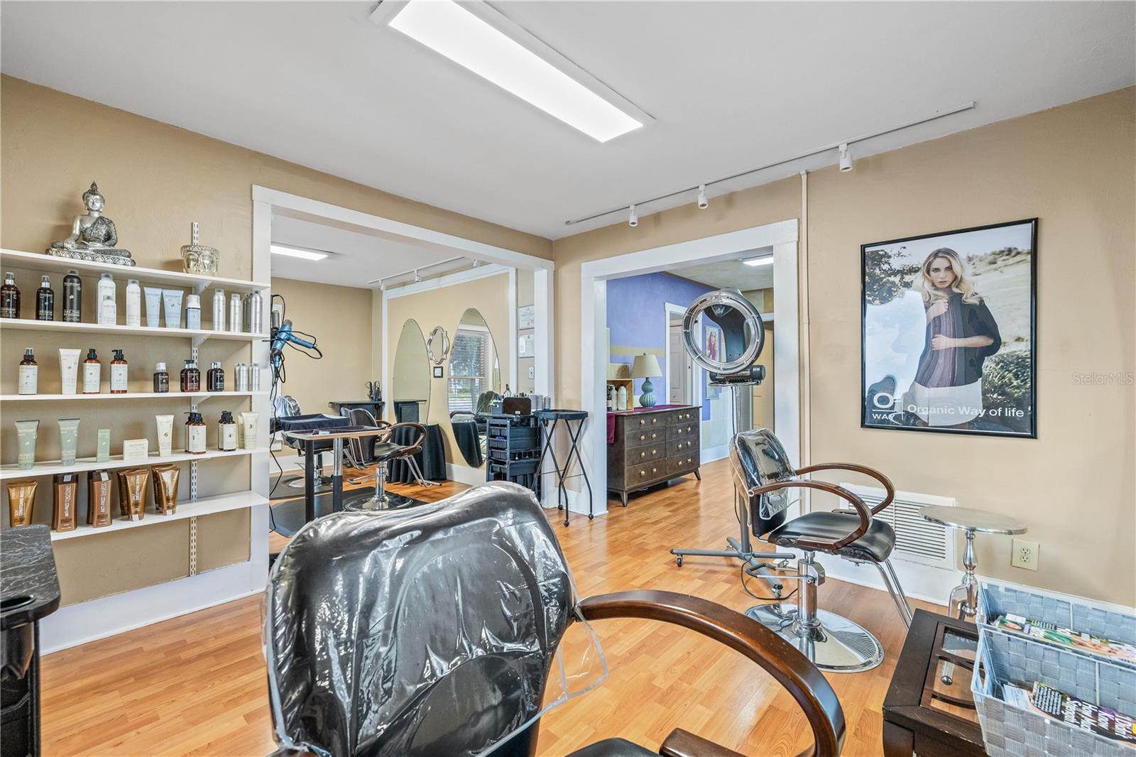 Image 14 of 38 For 805 Turner Street