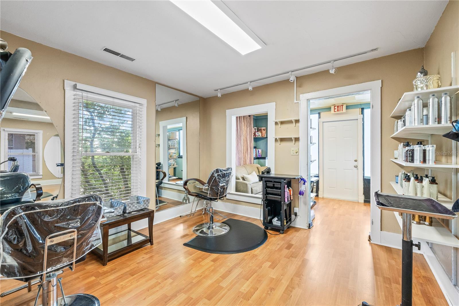 Image 15 of 38 For 805 Turner Street
