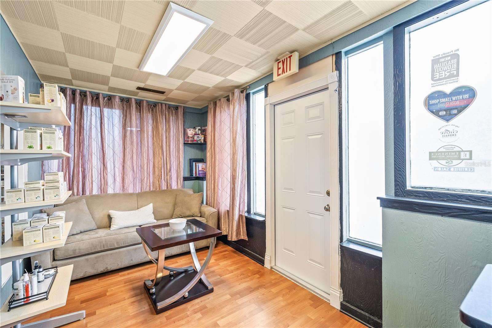 Image 8 of 38 For 805 Turner Street