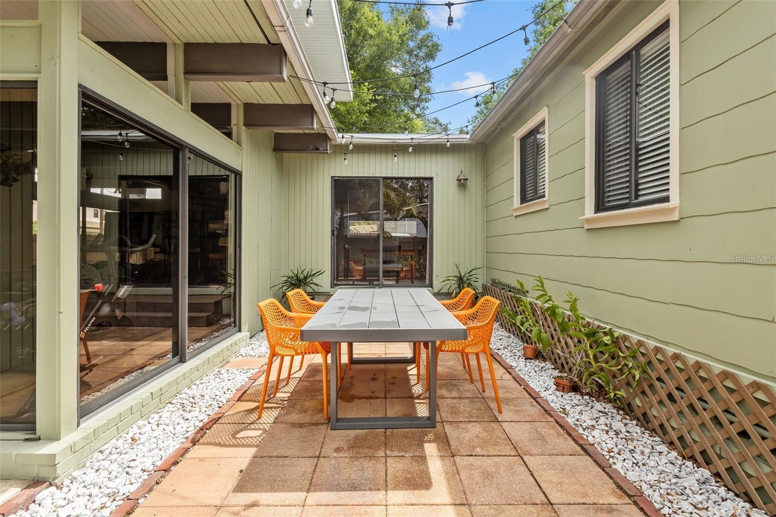 Image 15 of 37 For 4579 10th Avenue N