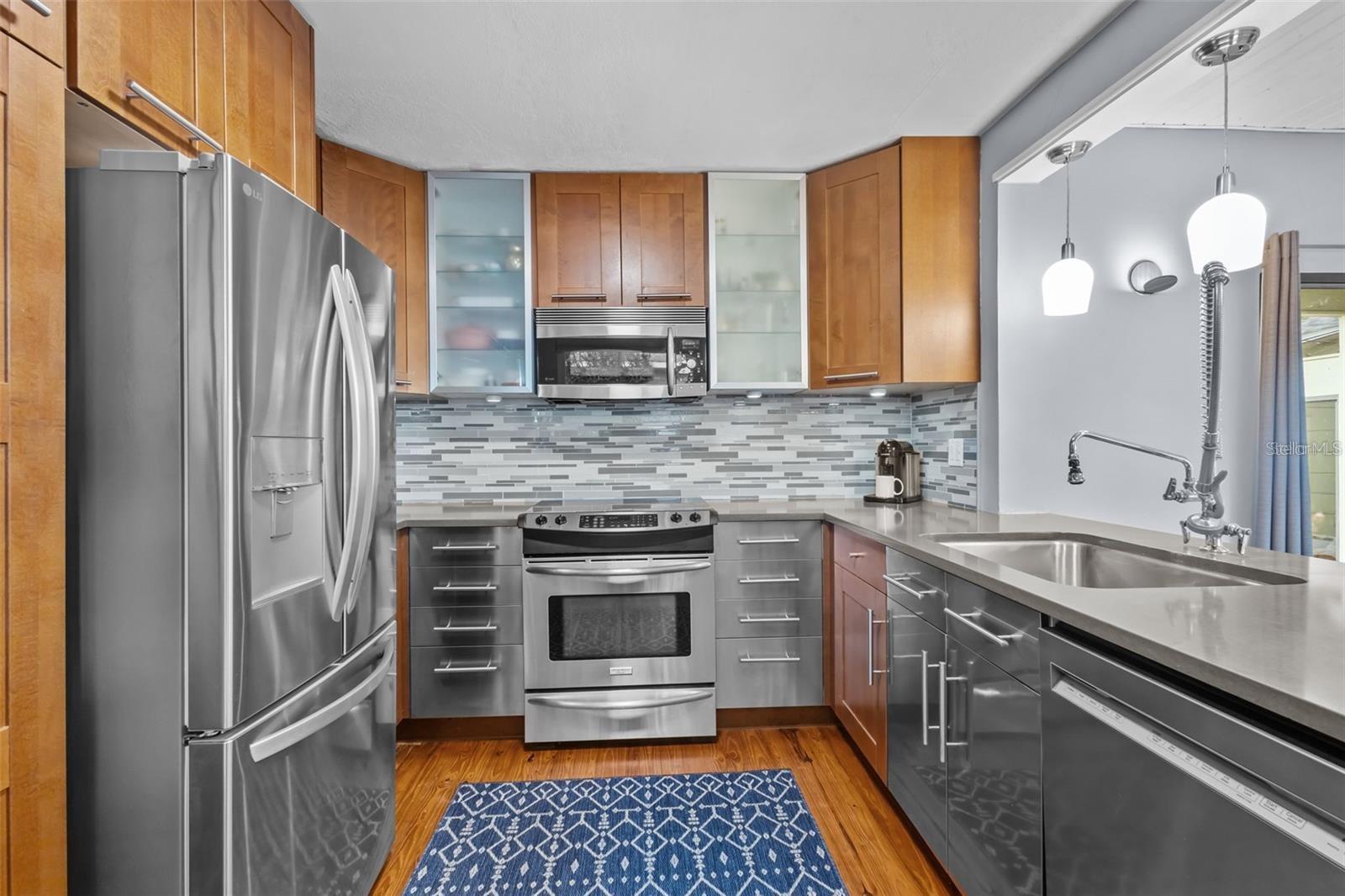 Image 23 of 37 For 4579 10th Avenue N