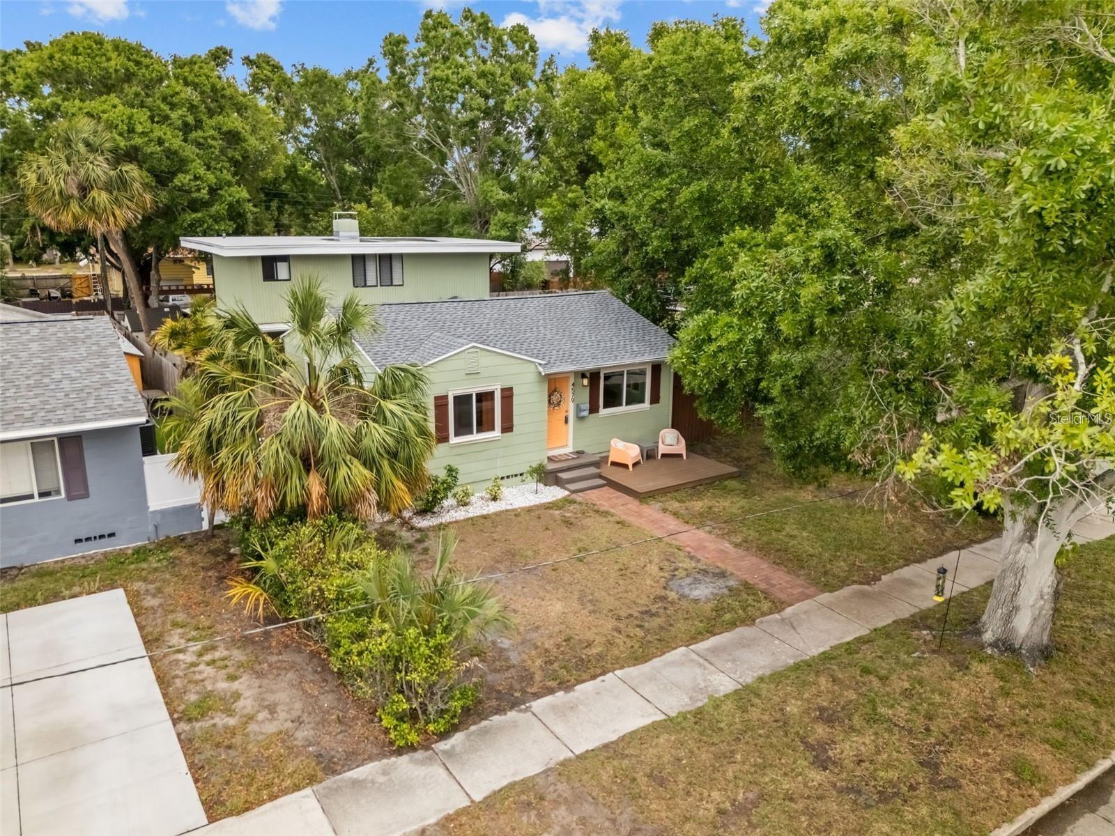 Image 3 of 37 For 4579 10th Avenue N