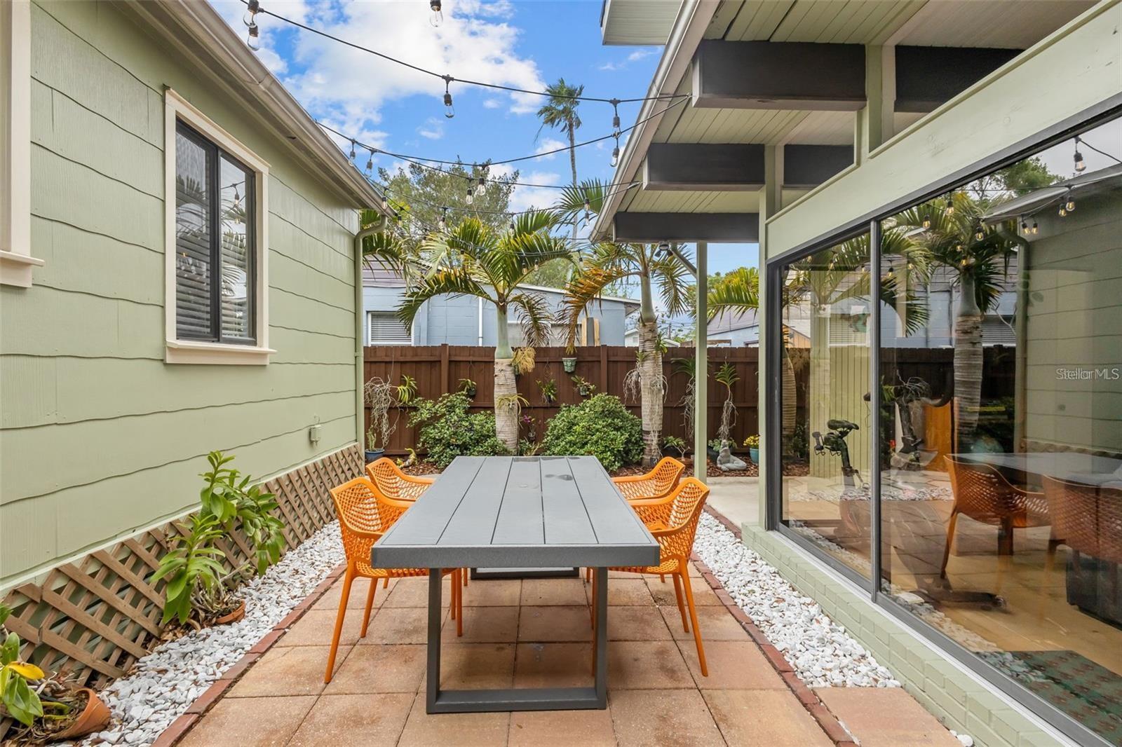 Image 32 of 37 For 4579 10th Avenue N