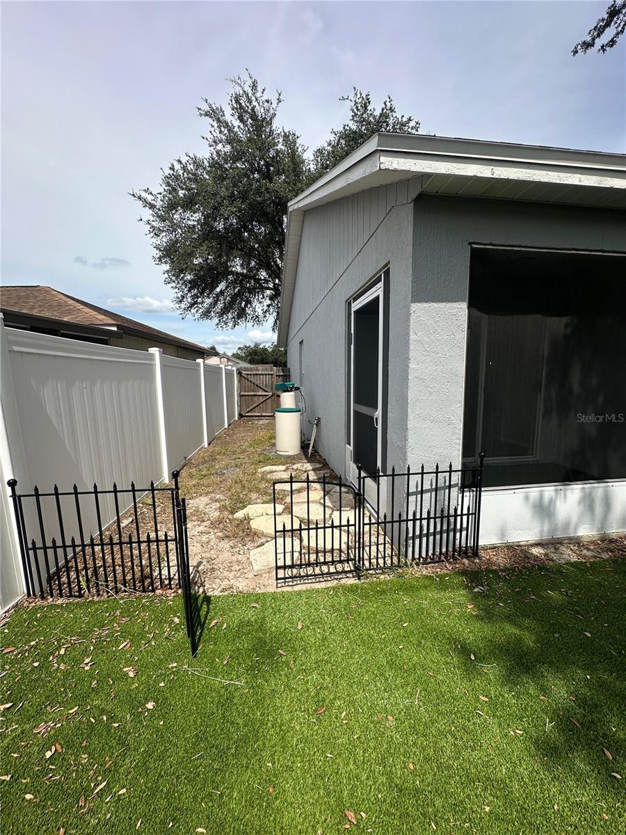 Image 18 of 21 For 4659 Copper Lane