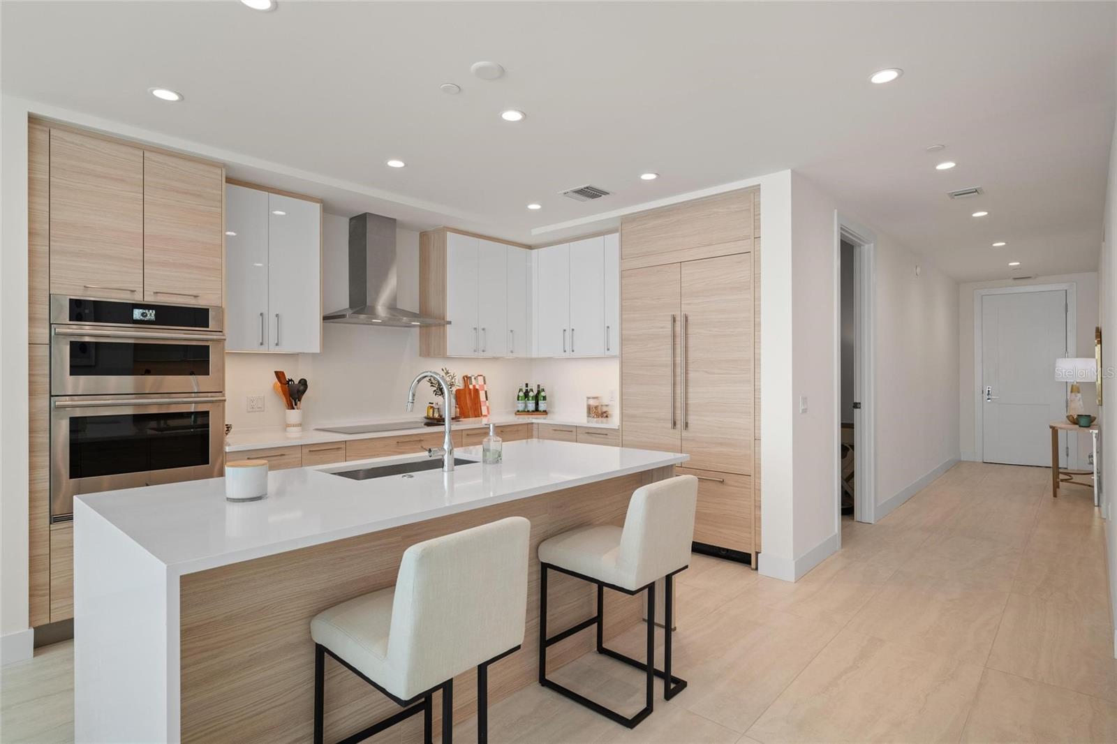 Image 3 of 43 For 301 1st Street S 807