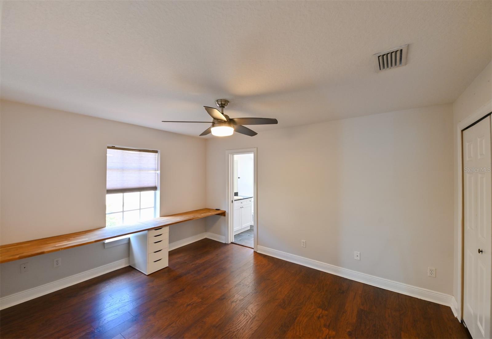 Image 16 of 59 For 277 Valencia Circle