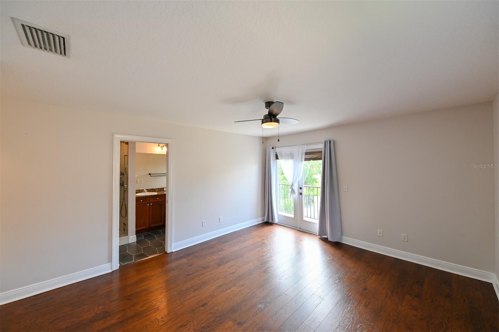 Image 23 of 59 For 277 Valencia Circle