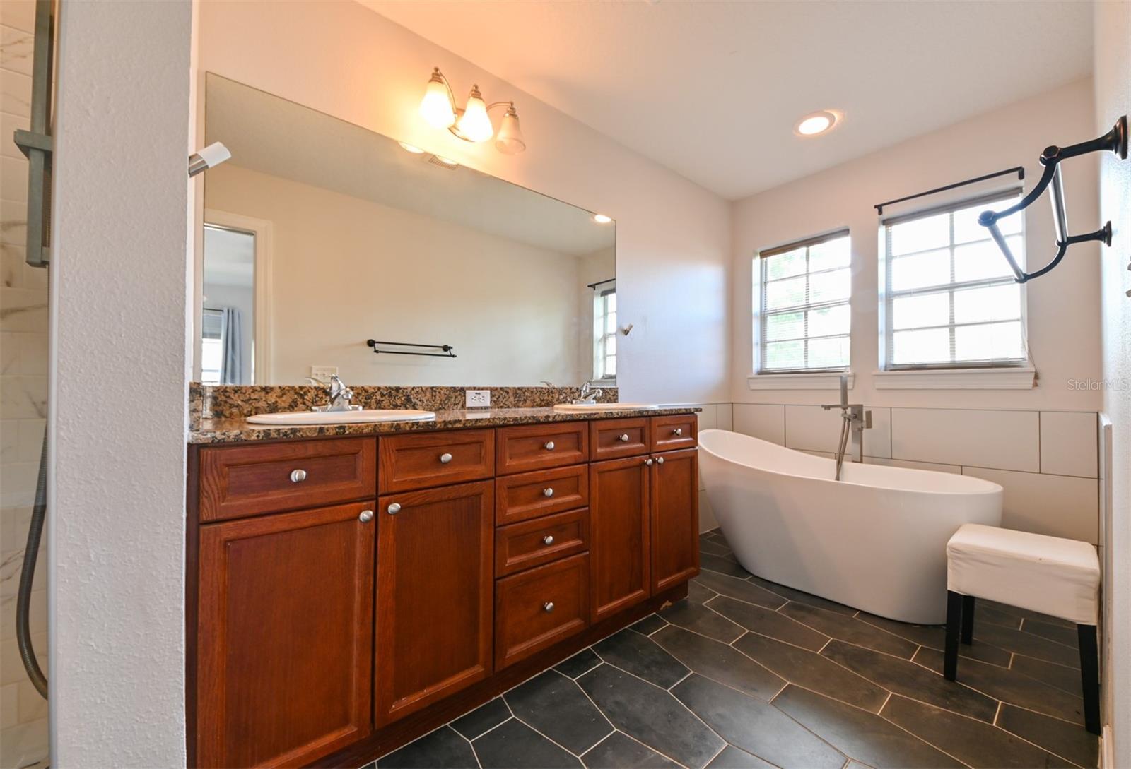 Image 26 of 59 For 277 Valencia Circle