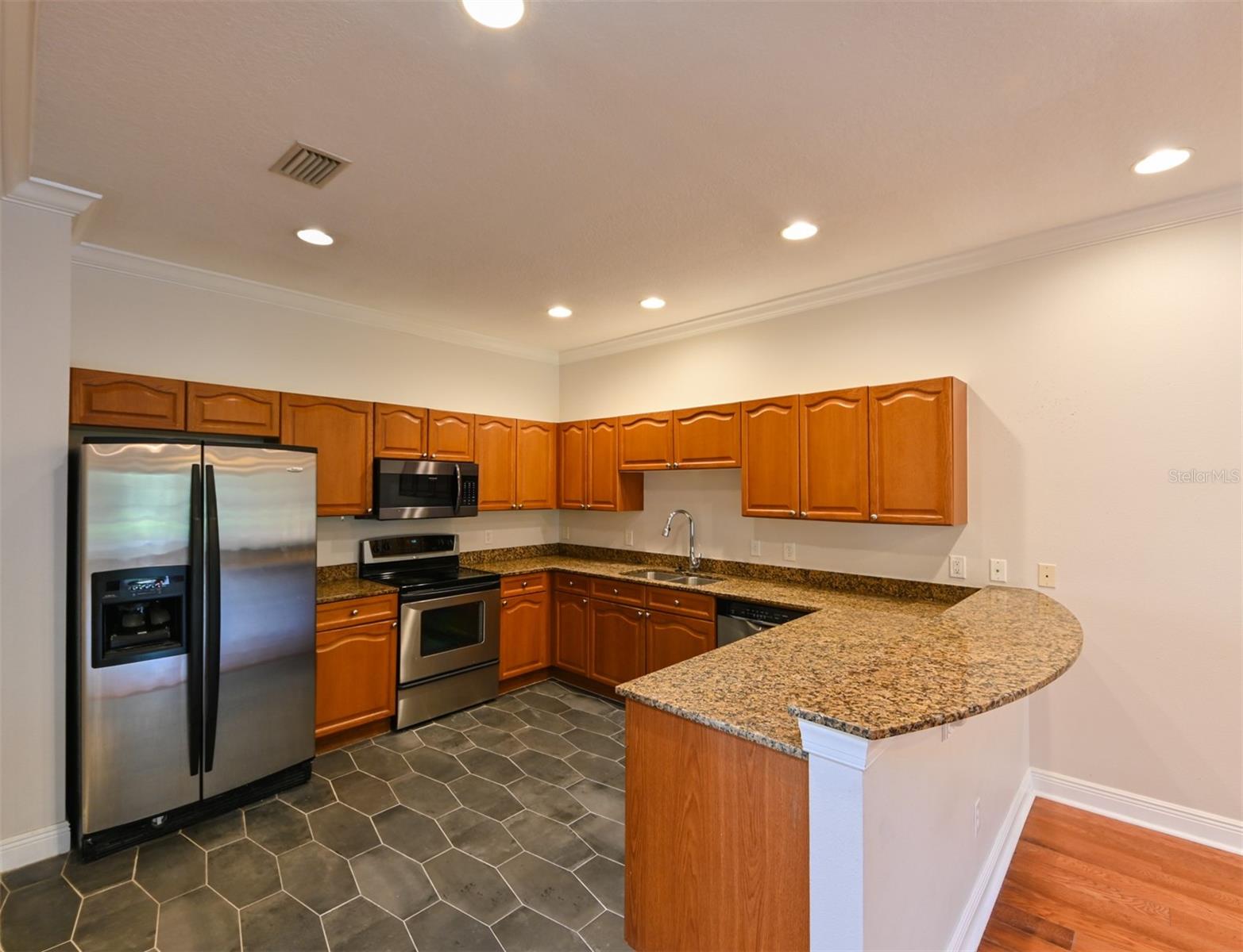 Image 29 of 59 For 277 Valencia Circle