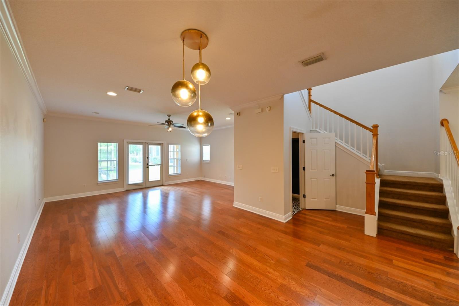 Image 38 of 59 For 277 Valencia Circle