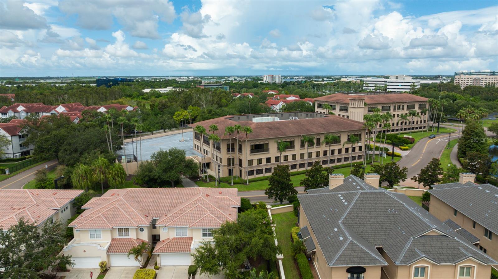 Image 4 of 59 For 277 Valencia Circle