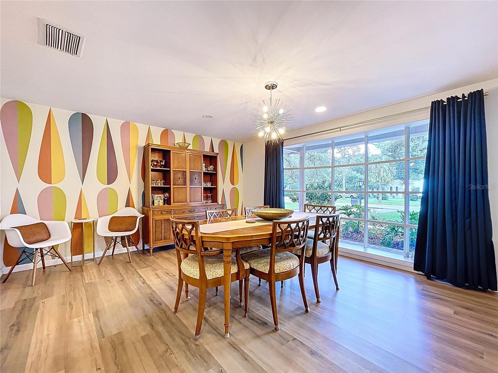 Image 19 of 85 For 12040 Riverhills Drive