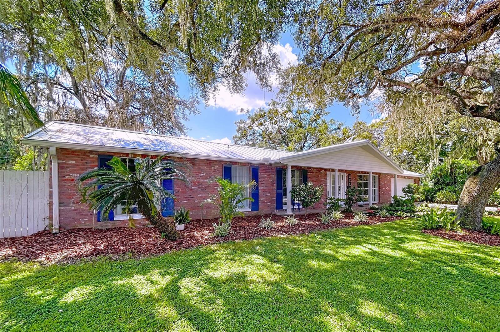 Image 7 of 85 For 12040 Riverhills Drive