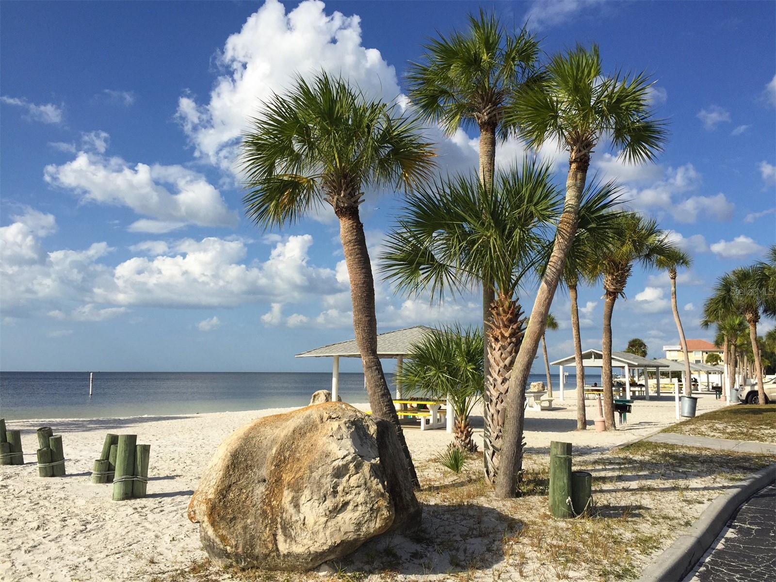 Image 23 of 31 For 6517 Channelside Drive