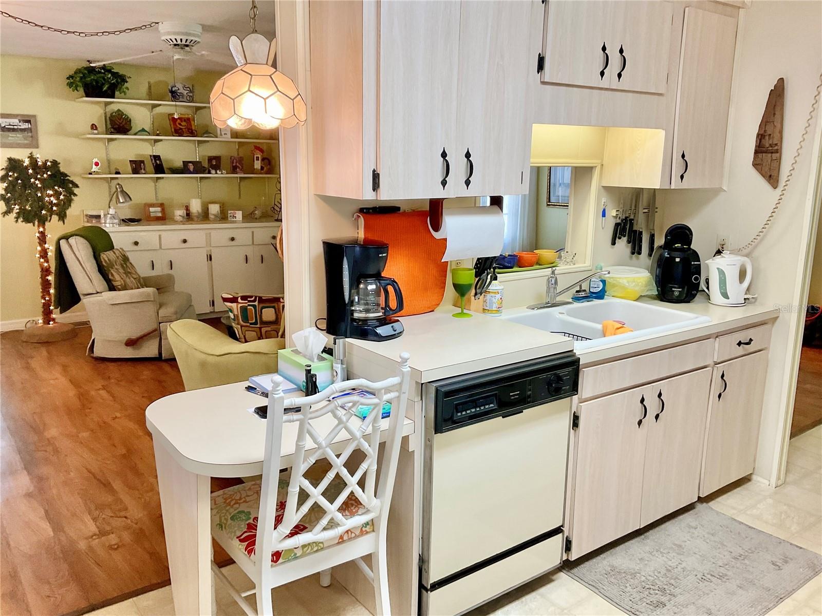 Image 11 of 50 For 1100 Belcher Road S 100