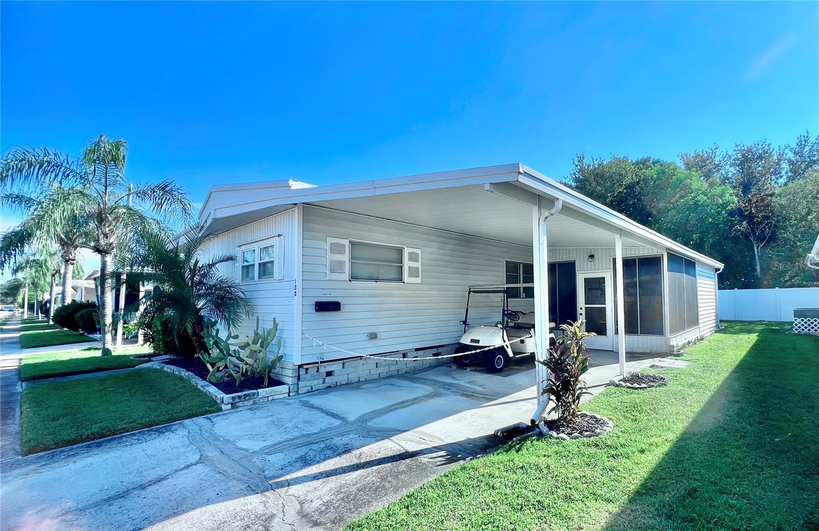 Image 3 of 50 For 1100 Belcher Road S 100