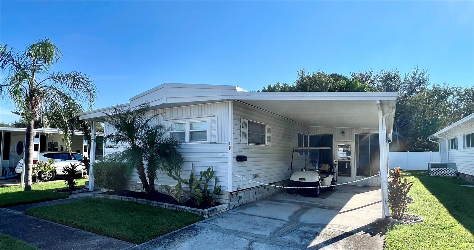 Image 4 of 50 For 1100 Belcher Road S 100