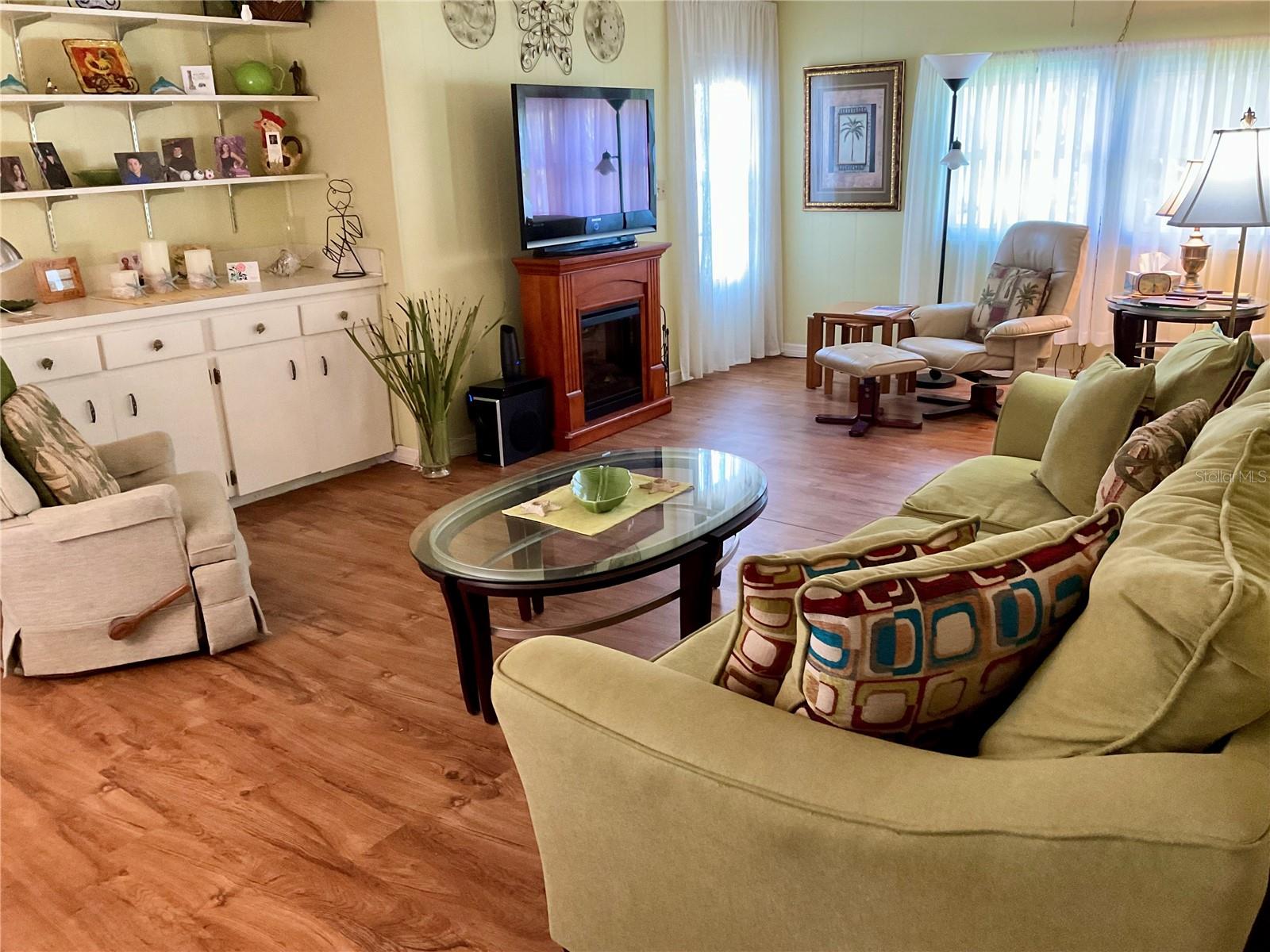 Image 7 of 50 For 1100 Belcher Road S 100