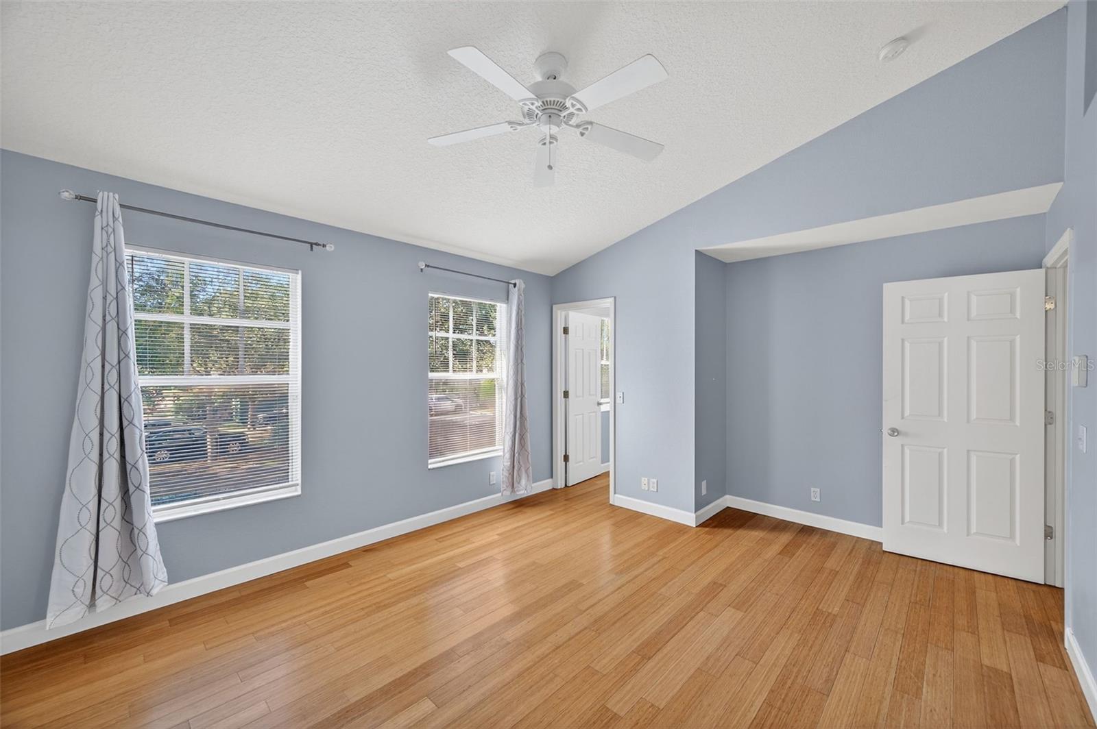 Image 27 of 38 For 13777 Forest Lake Drive
