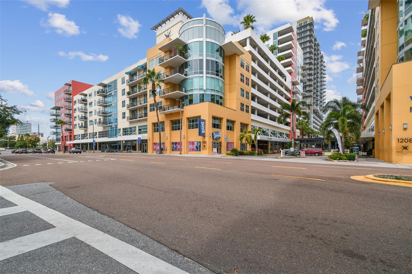 Image 2 of 44 For 1120 Kennedy Boulevard 724