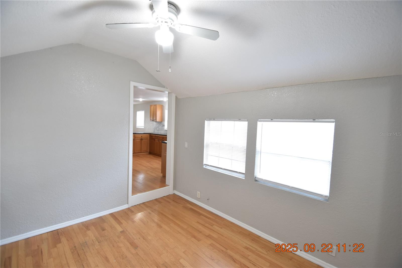 Image 17 of 38 For 5101 15th Avenue S
