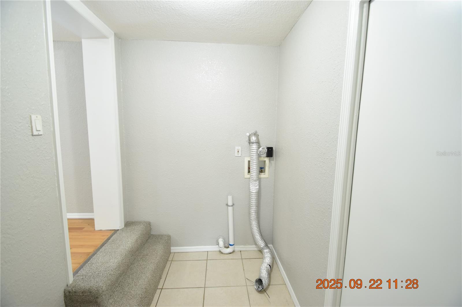Image 24 of 38 For 5101 15th Avenue S