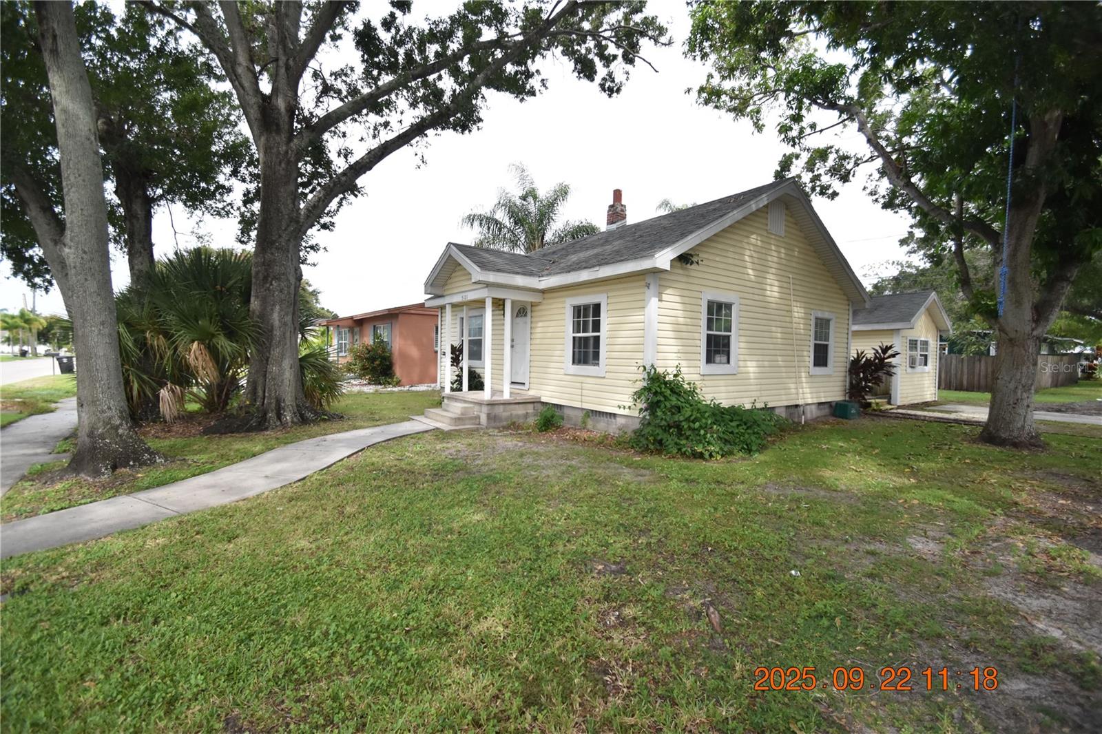 Image 4 of 38 For 5101 15th Avenue S