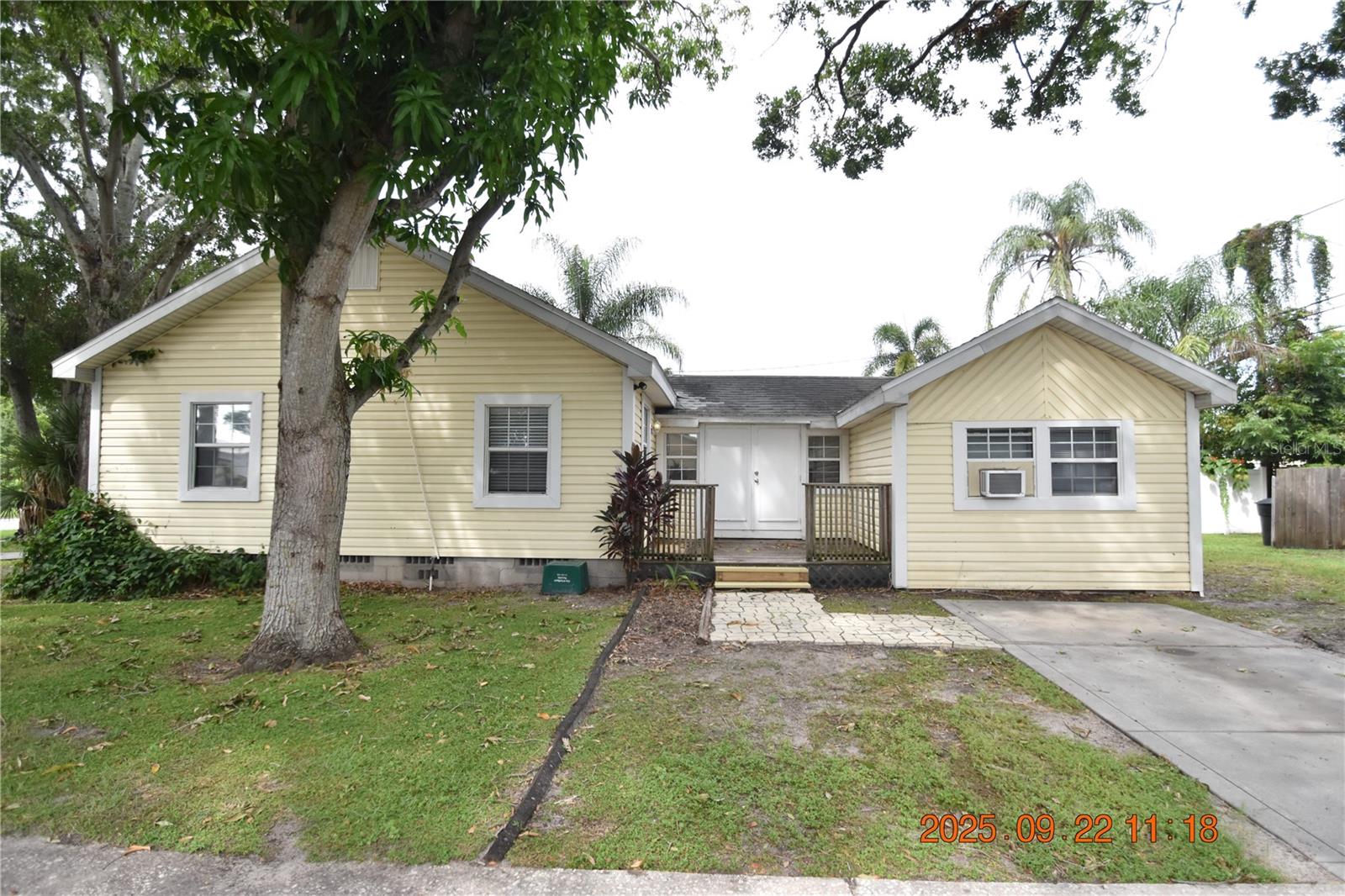 Image 5 of 38 For 5101 15th Avenue S