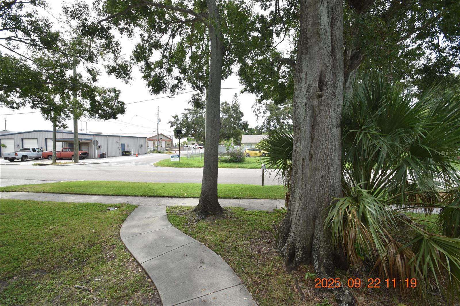 Image 9 of 38 For 5101 15th Avenue S