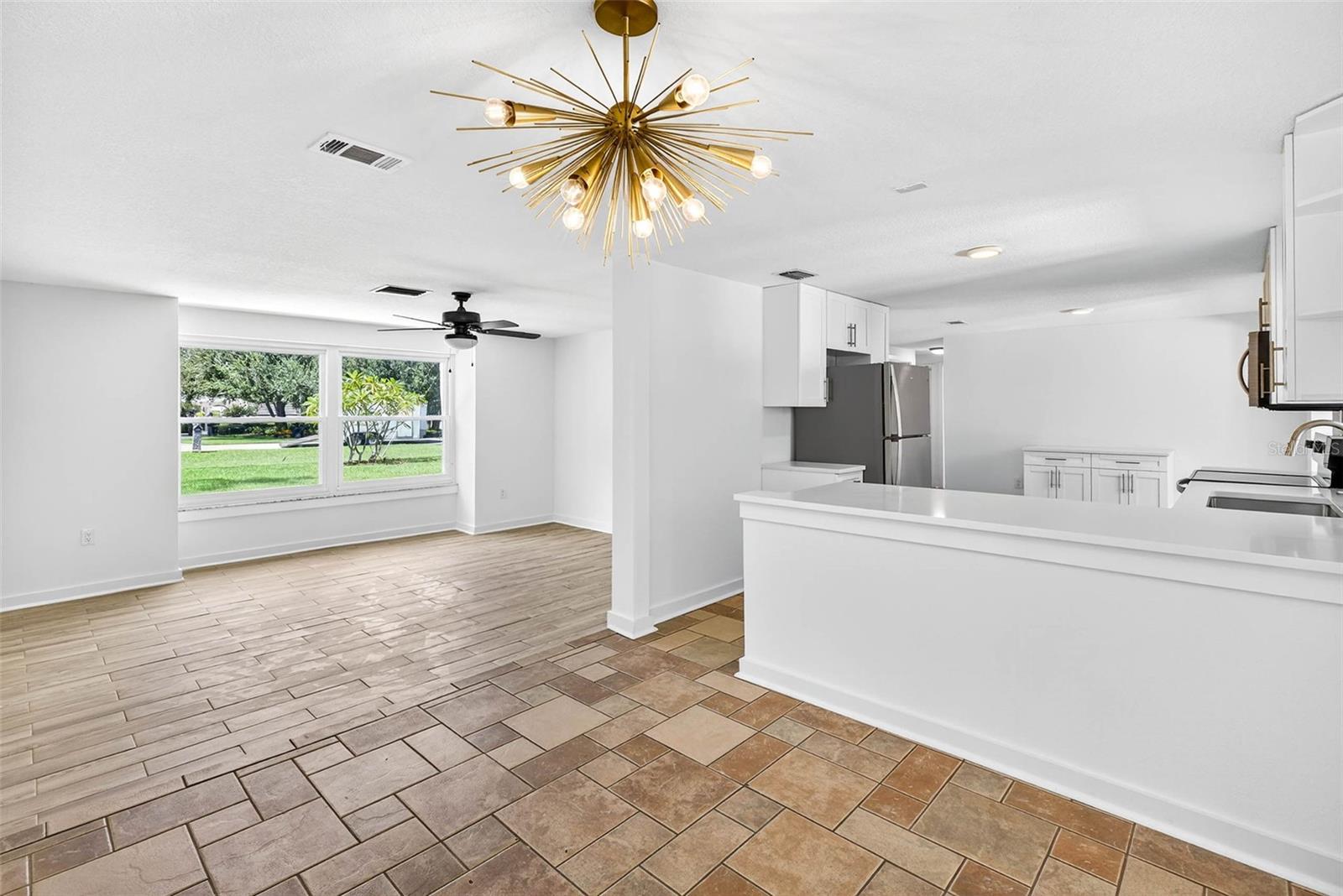 Image 24 of 61 For 603 Shore Drive E
