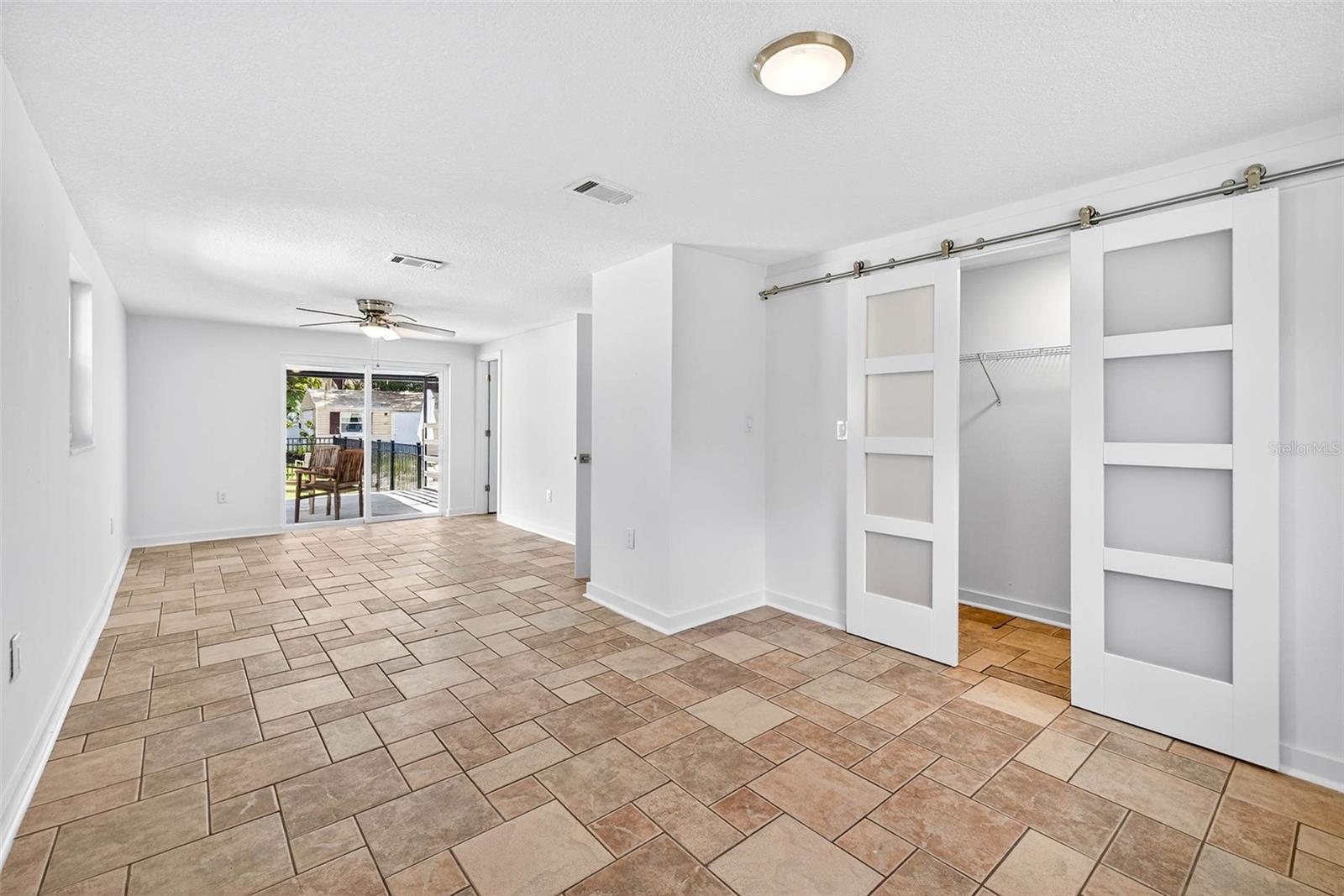Image 36 of 61 For 603 Shore Drive E