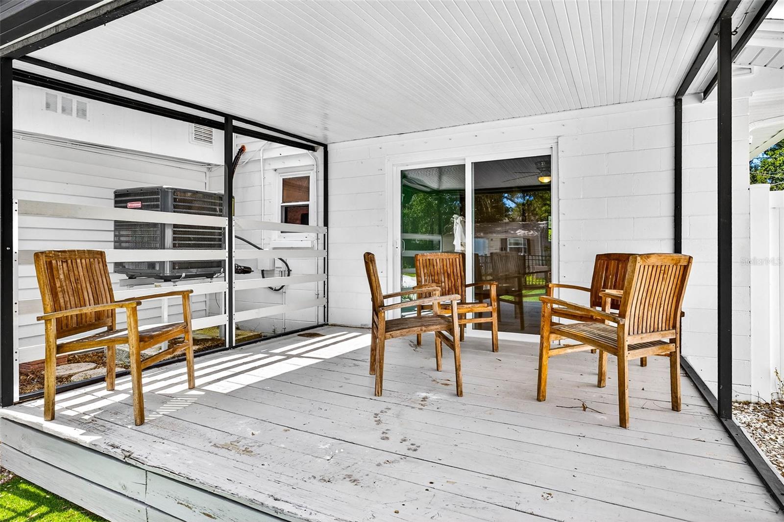 Image 41 of 61 For 603 Shore Drive E
