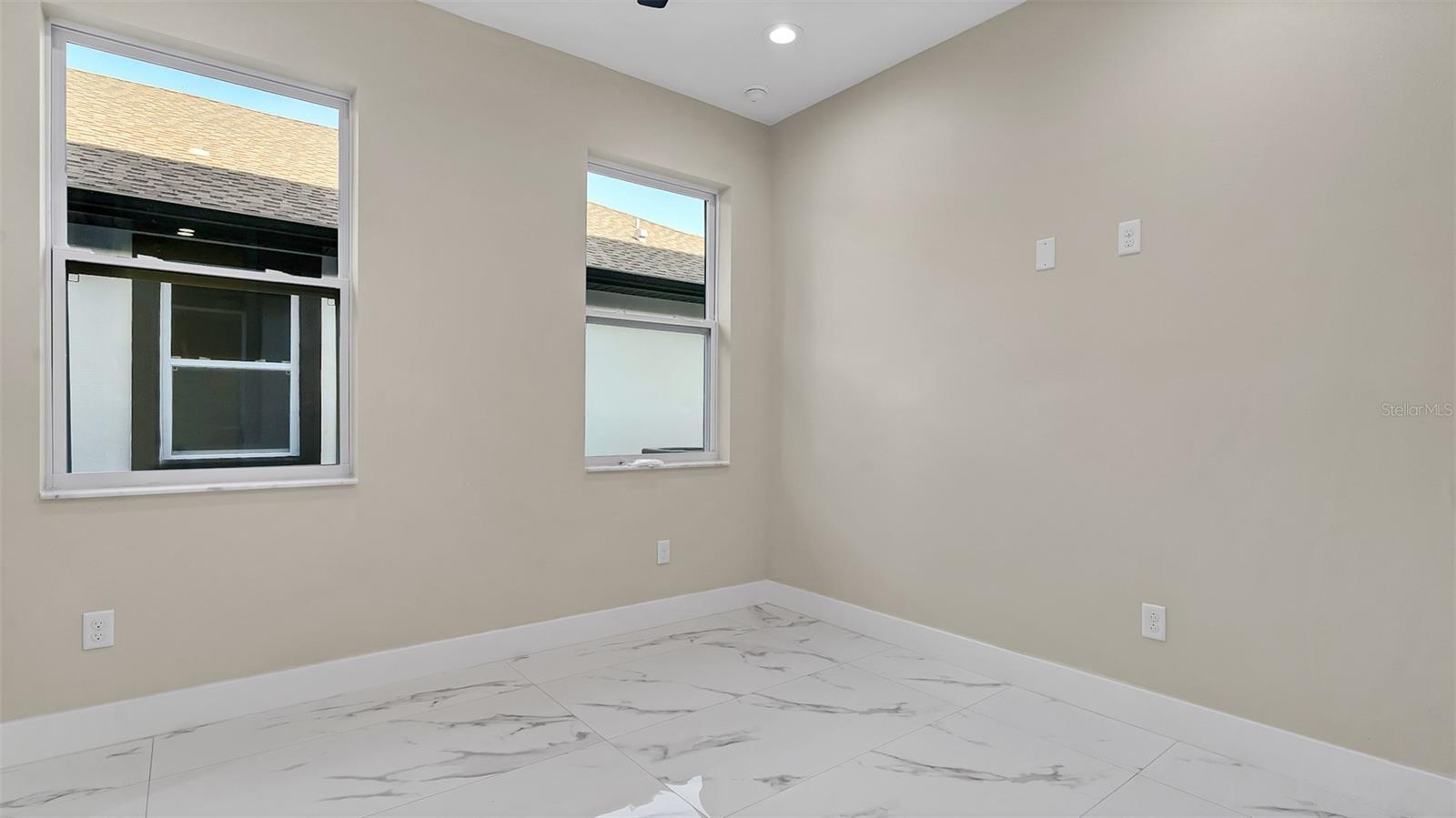Image 21 of 36 For 2839 60th Avenue N
