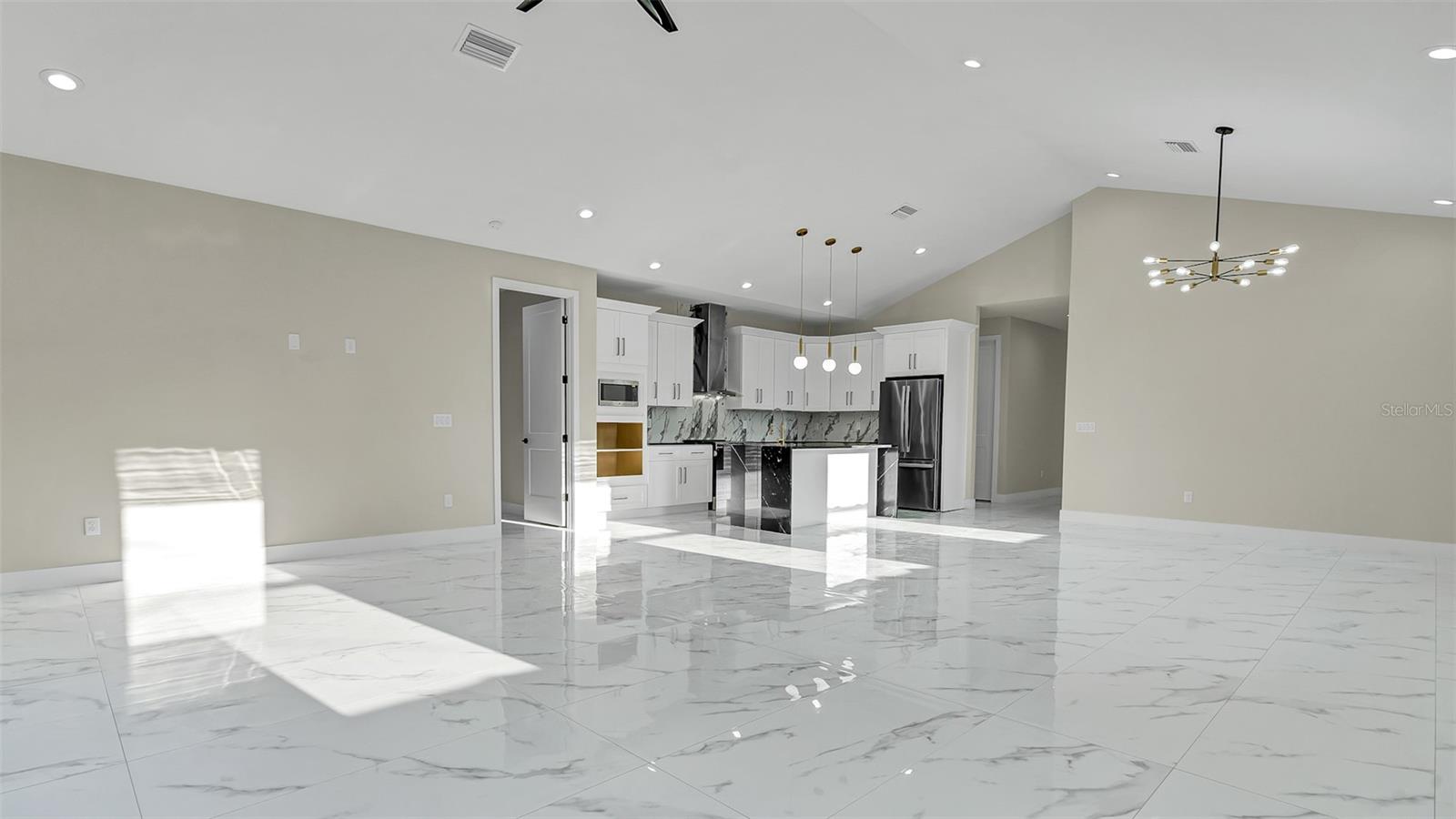 Image 7 of 36 For 2839 60th Avenue N
