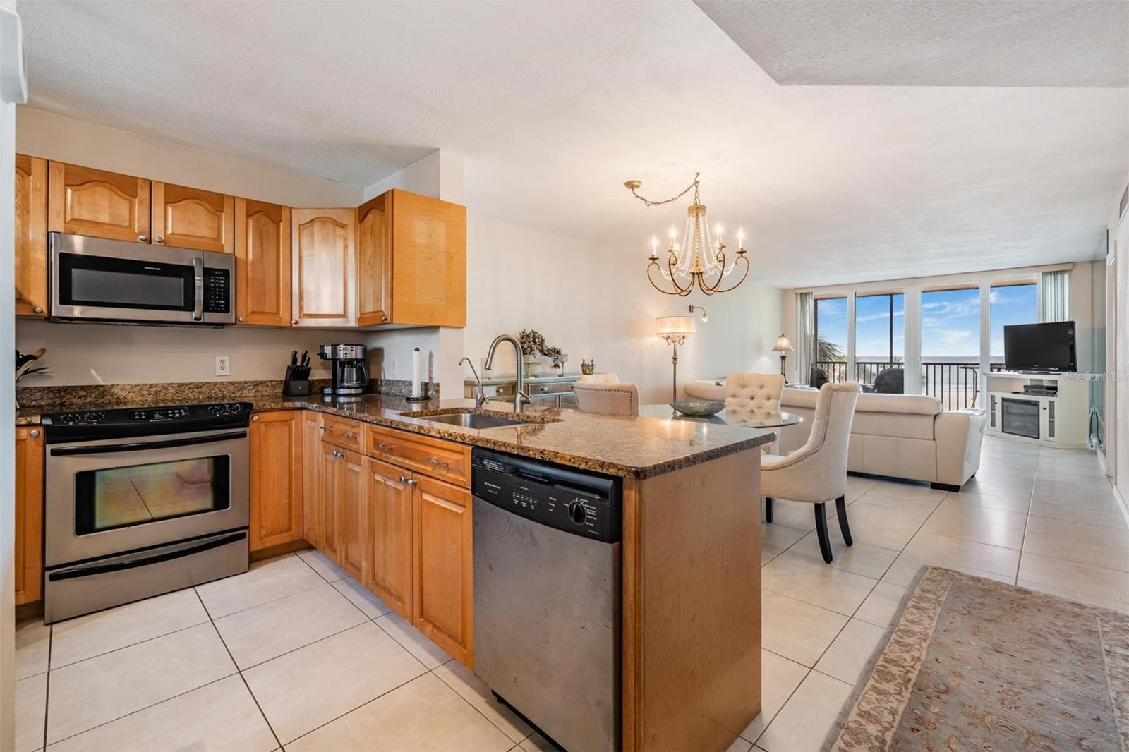 Image 12 of 36 For 18304 Gulf Boulevard 216