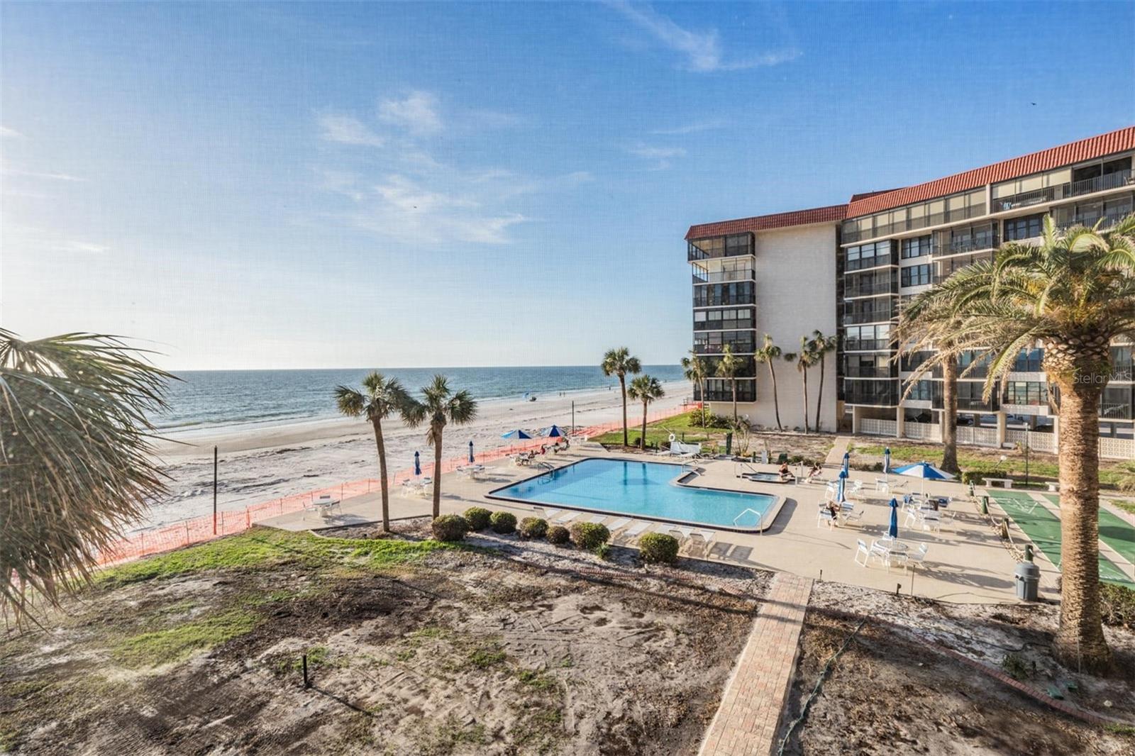 Image 22 of 36 For 18304 Gulf Boulevard 216