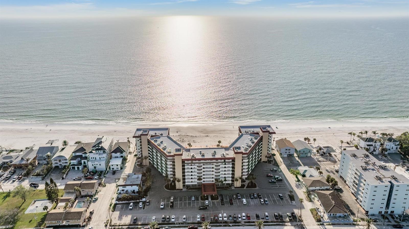 Image 28 of 36 For 18304 Gulf Boulevard 216