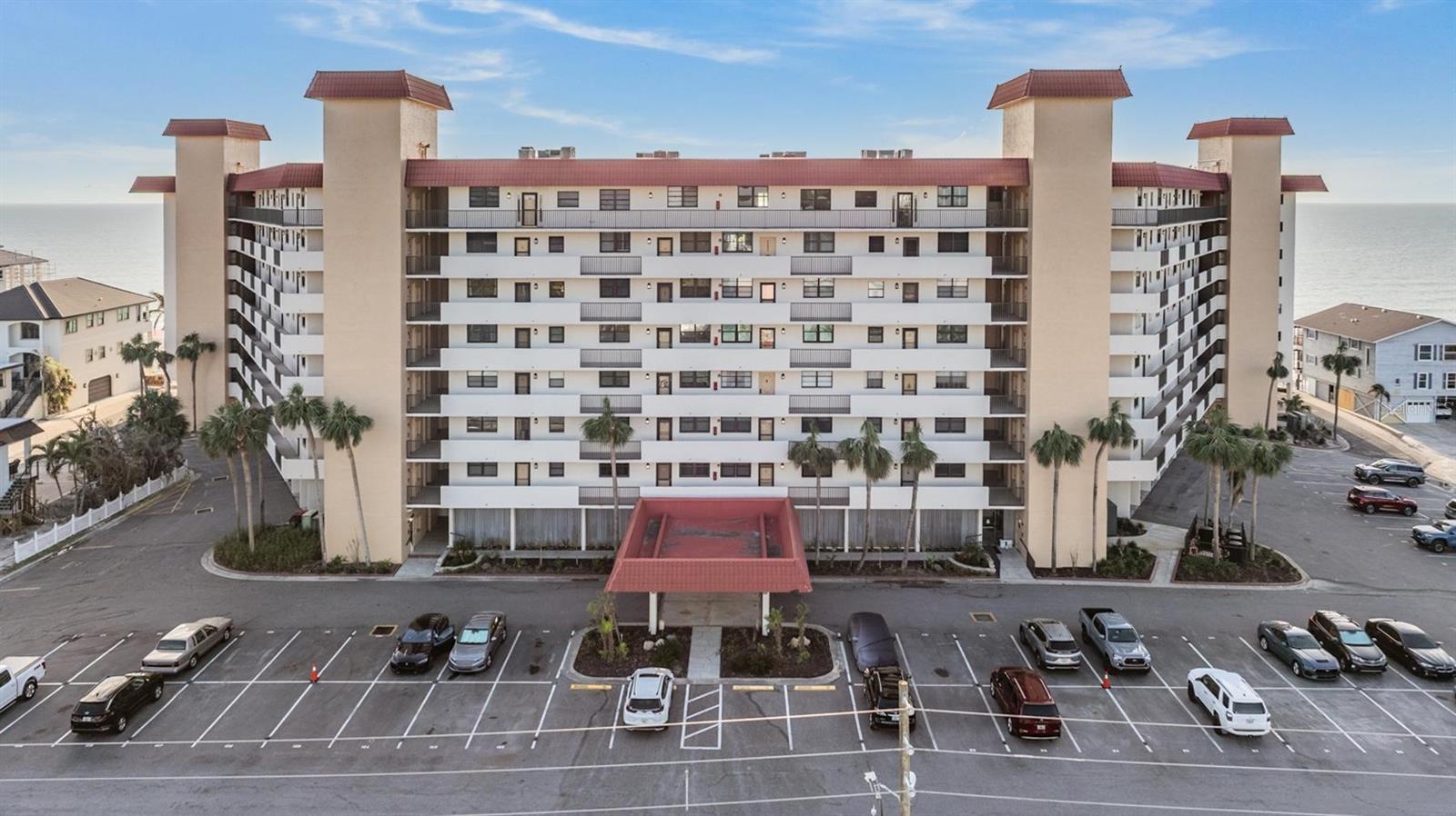 Image 3 of 36 For 18304 Gulf Boulevard 216